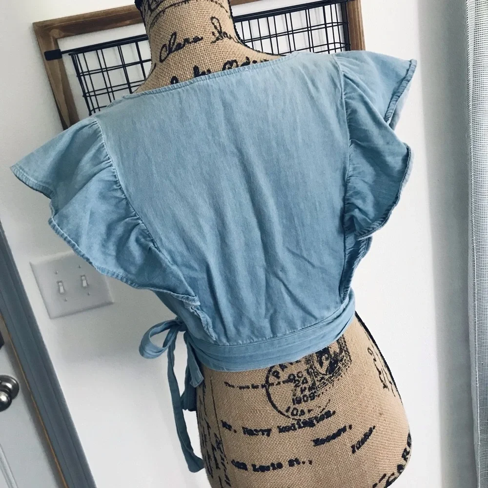 Cropped Wrap Top - Picture 5 of 6